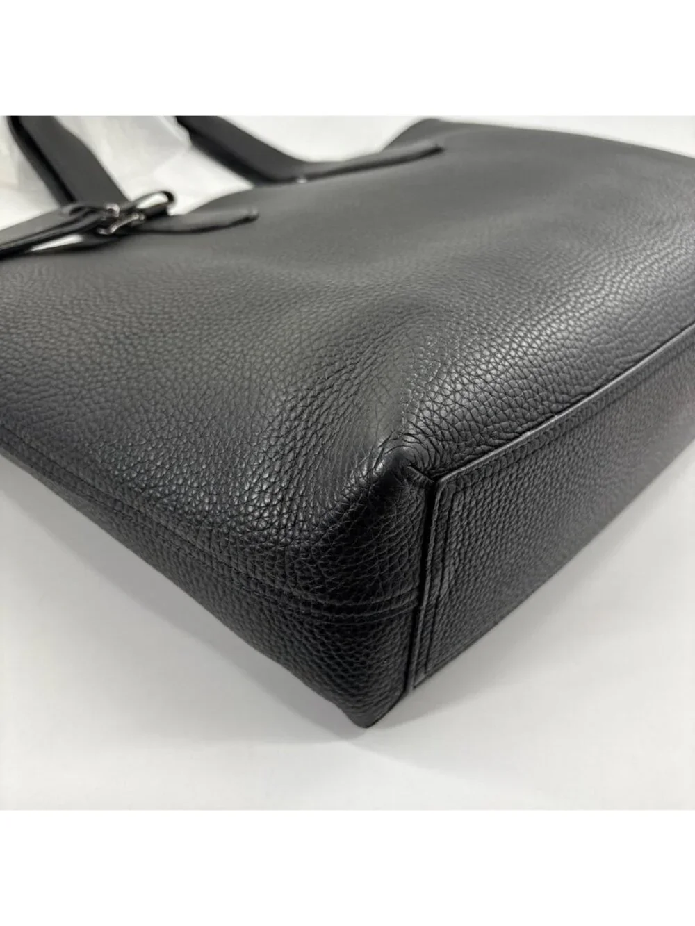 Louis Vuitton Taurillon Leather Cabas Voyage NV Tote Bag